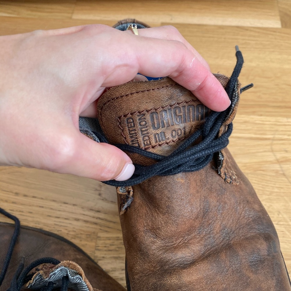 Mens shoes